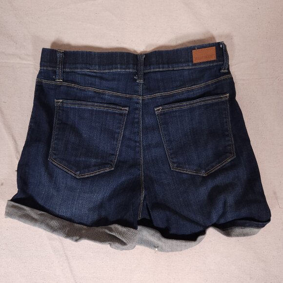Judy Blue Denim Pull On Shorts Womens Size Large Cuffed Short Pants Jeans - Picture 2 of 12
